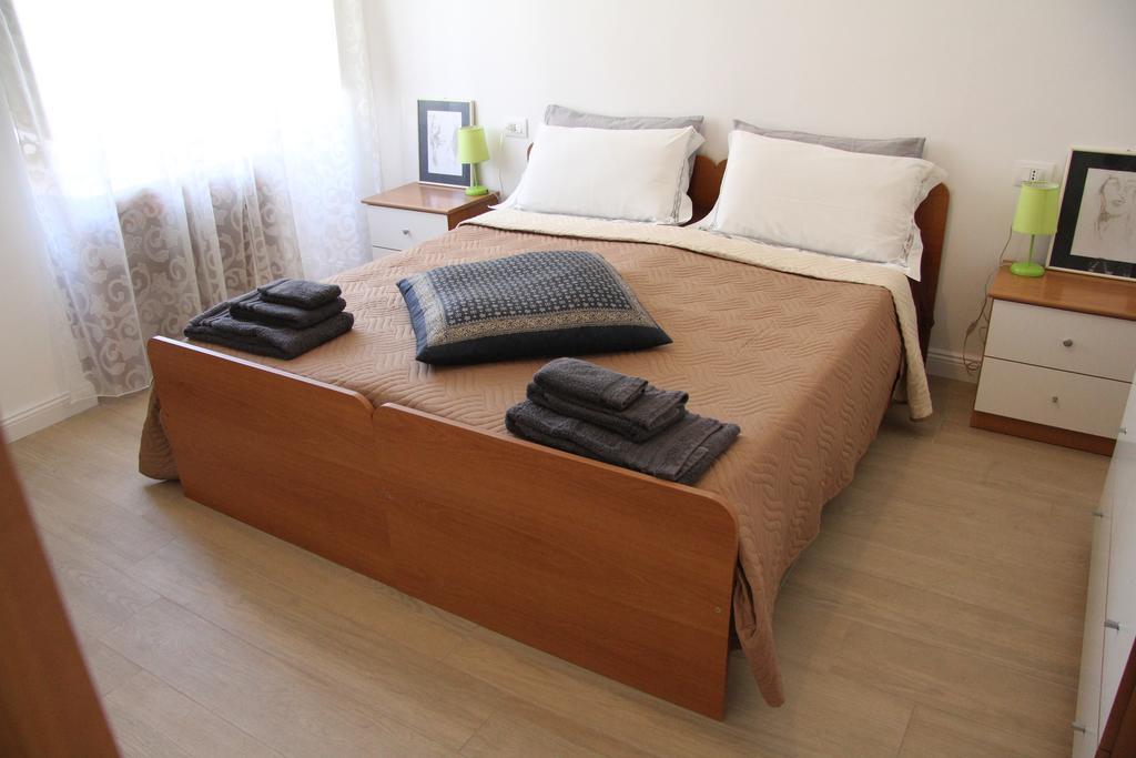 B&B Majestade Cagliari Kamer foto